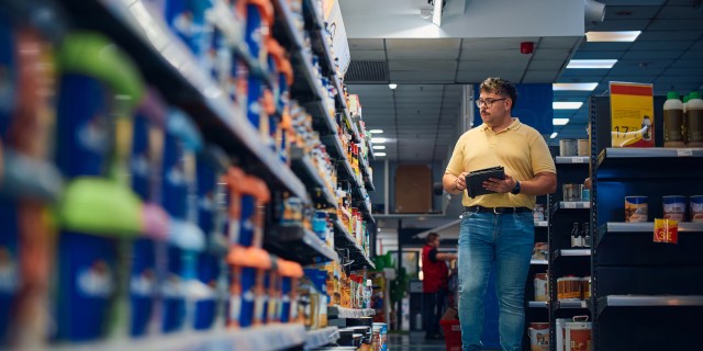 Retailer Achieves 15% Sales Uplift with Advanced Assortment Optimization Analytics