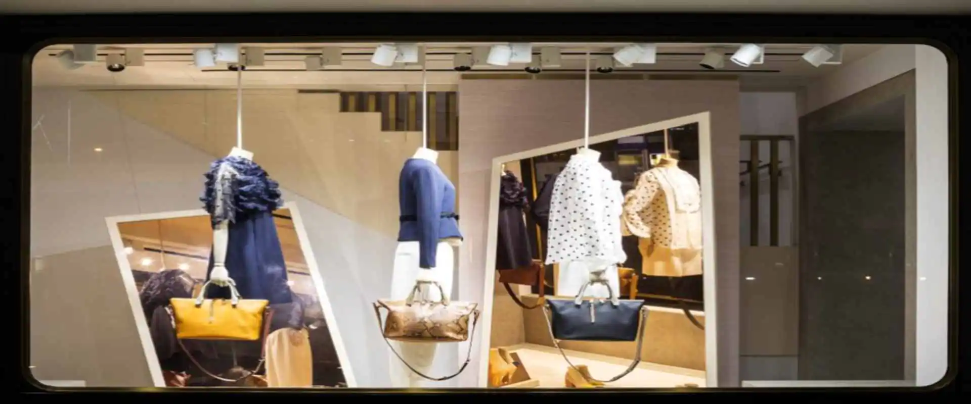 visual merchandising elements